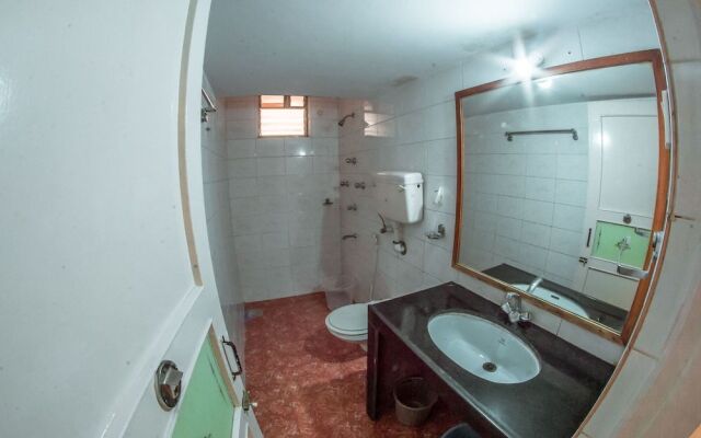 Showstopper Apartments 1 BHK Pool View