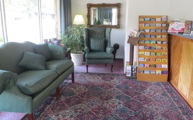 Sleepy Bear Motel
