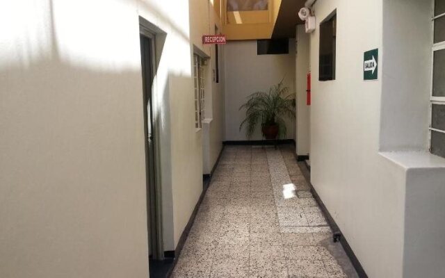 Hostal La Familia