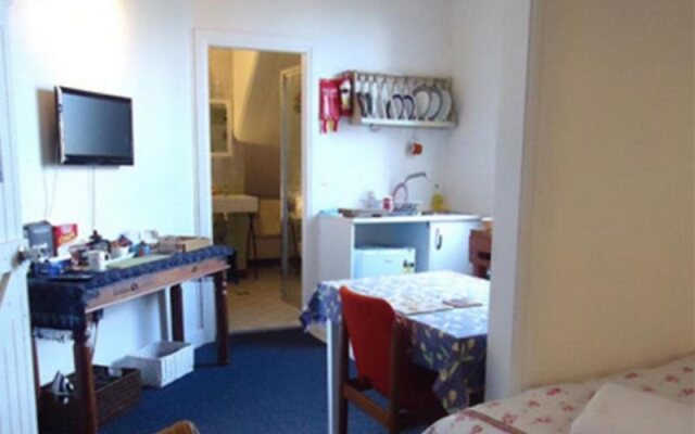 Accommodation in an Historic Warehouse