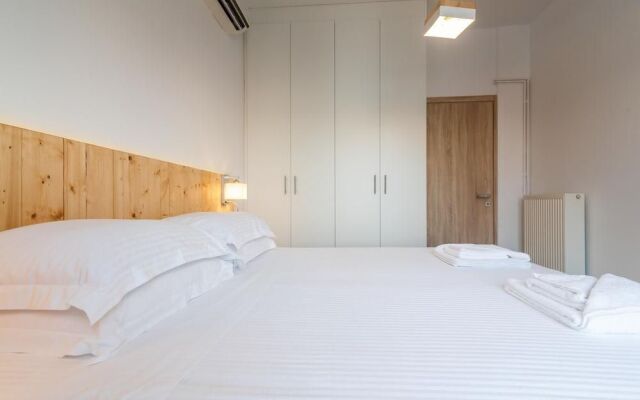 White Rock Milos Suites