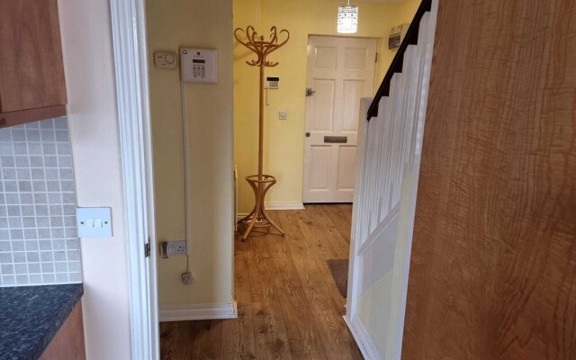 Impeccable 4-bed House in London
