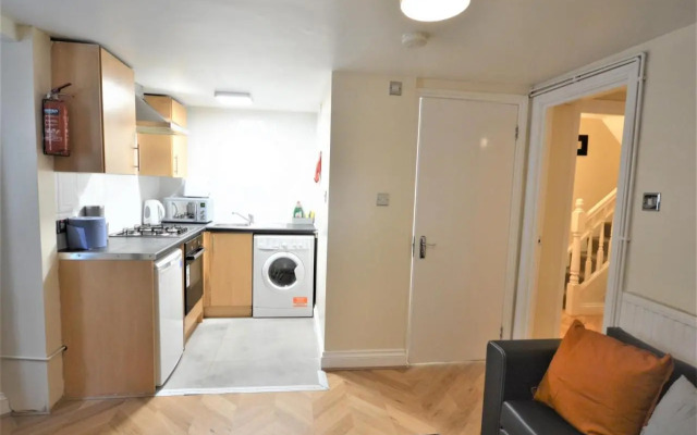 London Modern One Bedroom Apartment