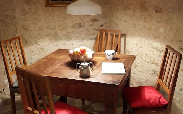 Cosy Castle in Onlay with Swimming Pool