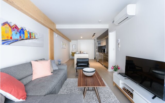Gorgeous 1BR Sleeps 4 in Griffintown