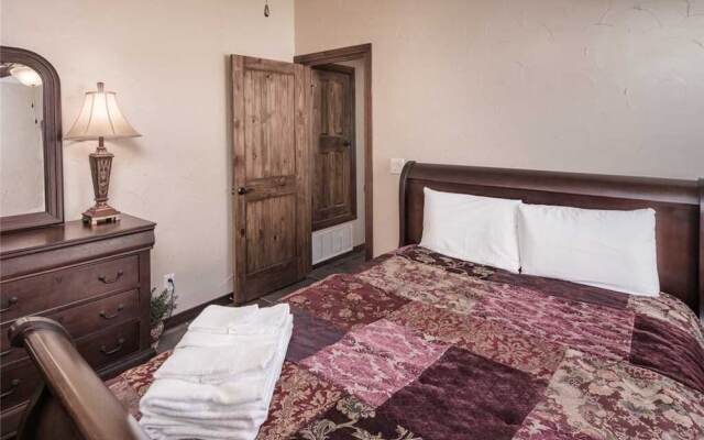 Casa Elegante - Four Bedroom Cabin