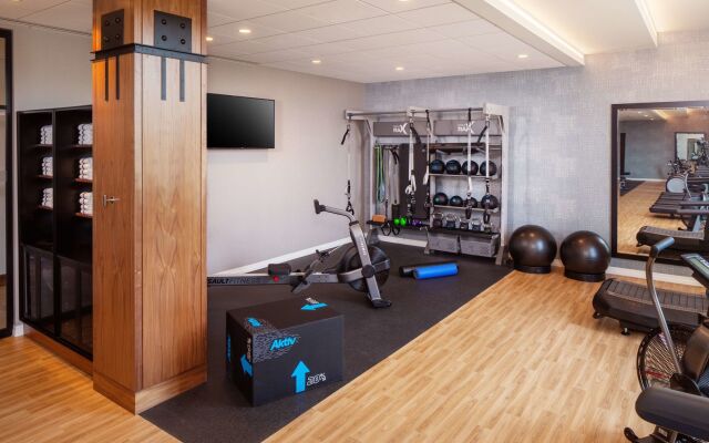 Hampton Inn Boston Seaport District