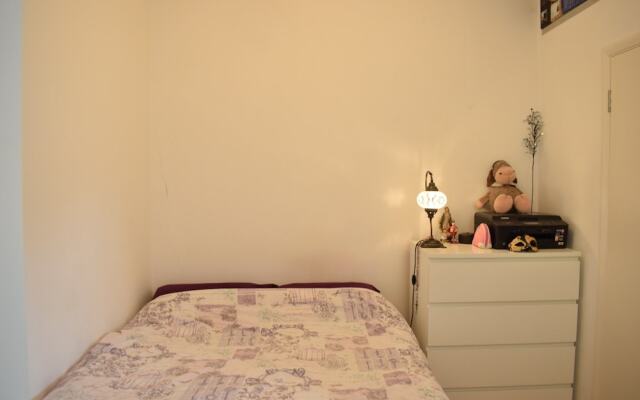 Cosy 1 Bedroom Apartment in West Kensington