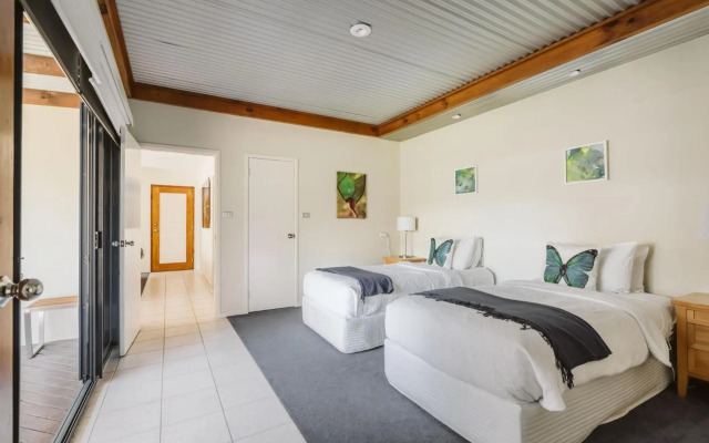 Oasis on the Beach :: Jervis Bay Rentals