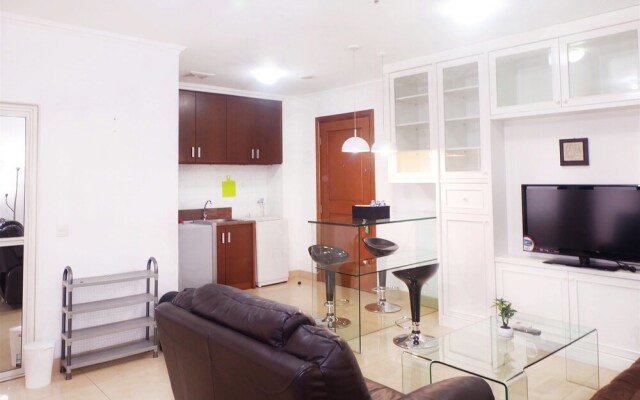 Paladian Park Apartment