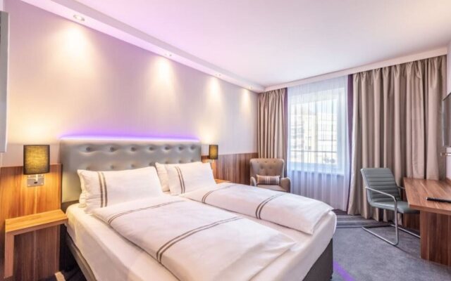 Отель Premier Inn Duesseldorf City Centre