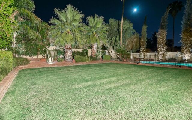 Casa Kierland 4 Bedroom Home by RedAwning