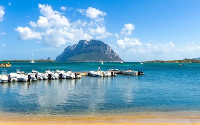 I Fari 77 600mt From The Beach