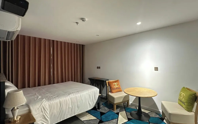 Bach Plateaus Hotel – Guest Rooms – Hanoi