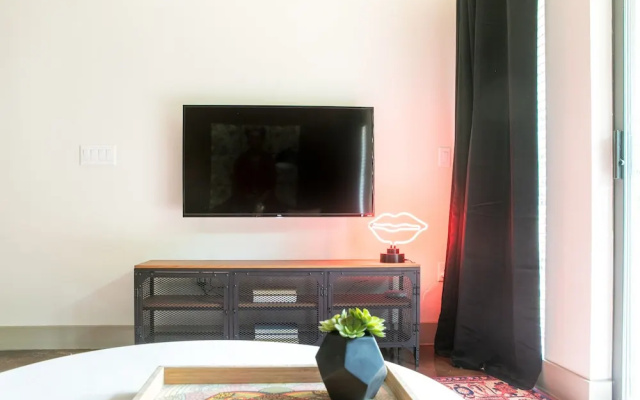 WanderJaunt - North Austin Apartments