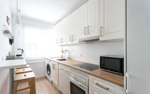 TRIANA 3 Bedrooms & 2 bath Parking Included