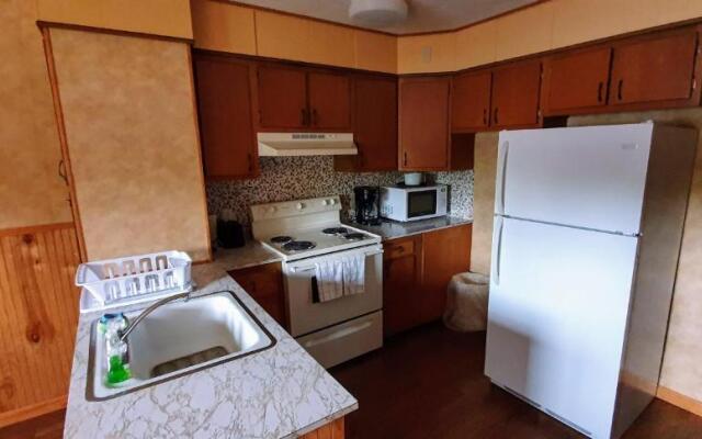 Red Ranch Motel