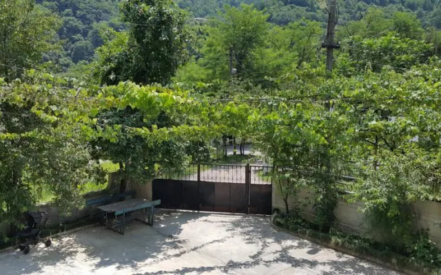 Tako & Irakli Guesthouse