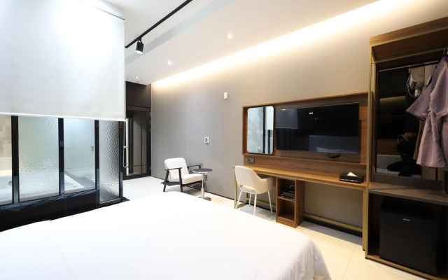 Hotel Almond Busan Station