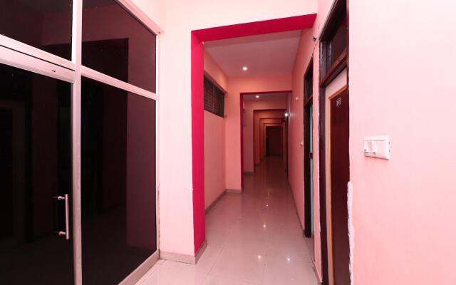 OYO 16905 The Rohtak Hyatt