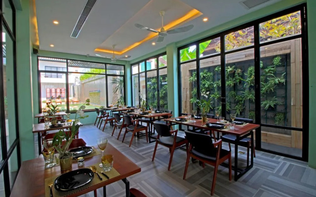 Gold Smith Residence