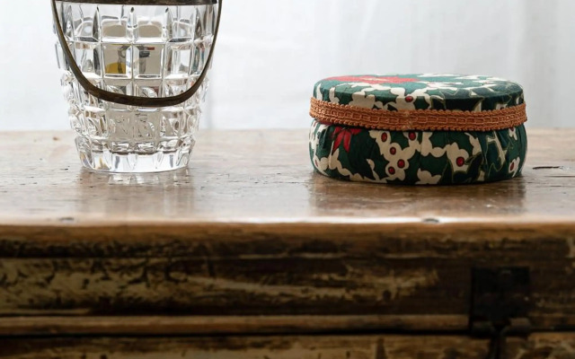 Spacious & Artistic Retro 2 Bedrooms Apt + SAUNA