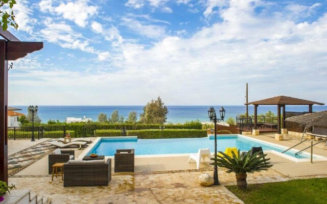 Villa Minoas Large Private Pool Walk to Beach Sea Views A C Wifi Eco-friendly - 2565