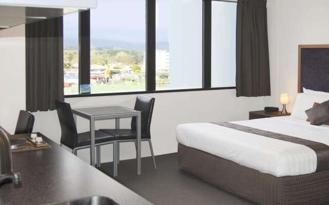 Quality Suites Central Square