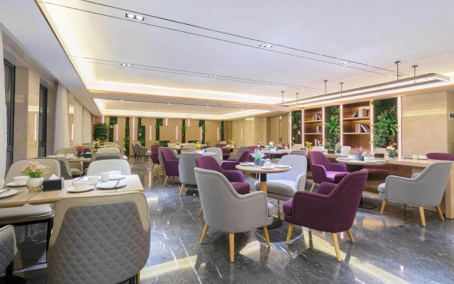 Lavande Hotel (Wuhan Optics Valley Future Technology City)