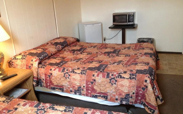 Twi-Lite Motel