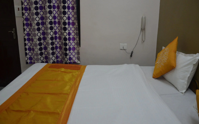 OYO Rooms Cantt Roadways Varanasi