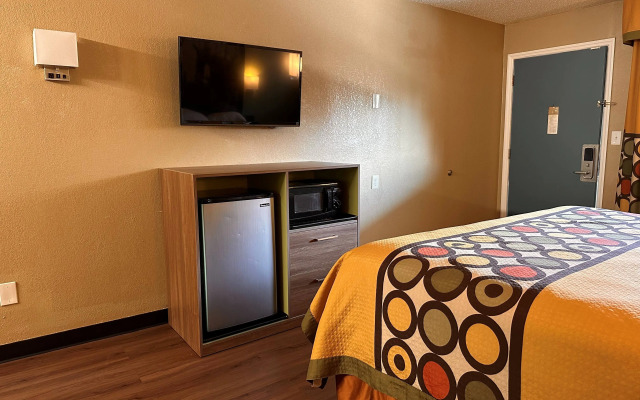 Travelodge by Wyndham Turlock