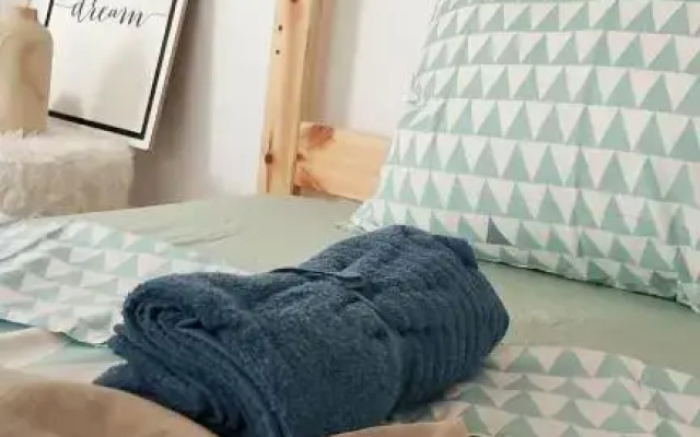 Lorenzo's Bed & Surf Apartment