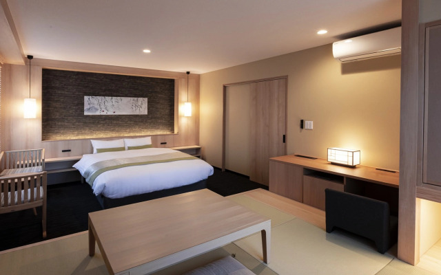 Rinn Shirakawa South