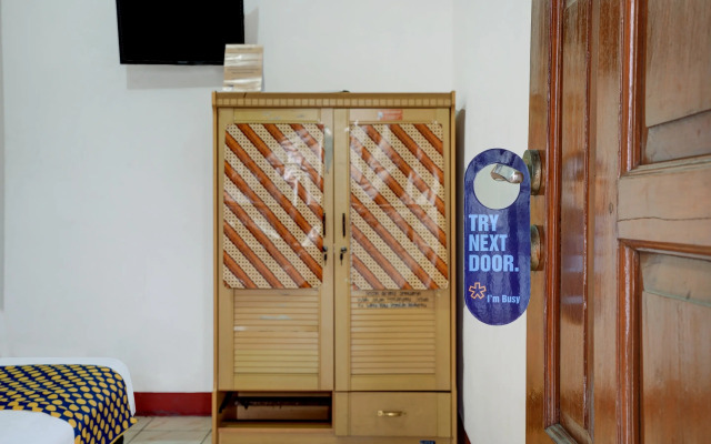 OYO 3882 Pondok Pujasera