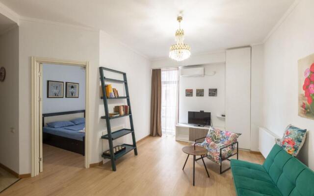Best Location Apartment in Old Tbilisi