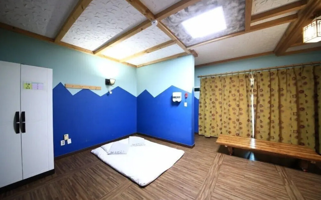Jangseung Park Pension