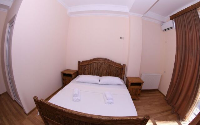 Family Hotel