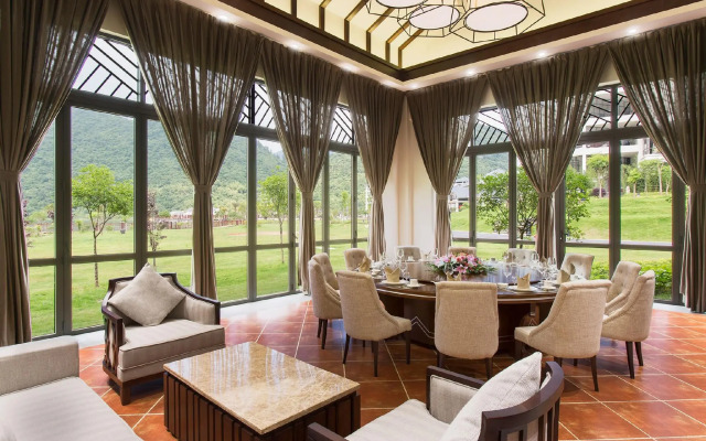 LN Dongfang Hot Spring Resort