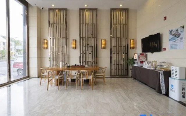 Zhouyou International Hotel (Jinjiang Anhai Anping Bridge)