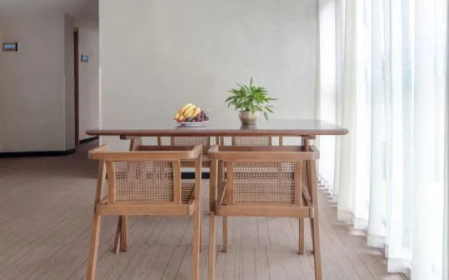 Man · Hotel（Kunming Railway Station Tangzixiang Subway station store）