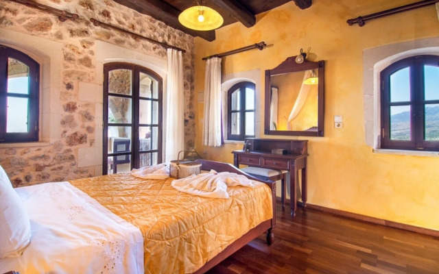 Purple Villa Malotira - 1 Bedroom Maisonette