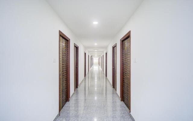 Capital O 77431 Aar Bee Gee Hotel