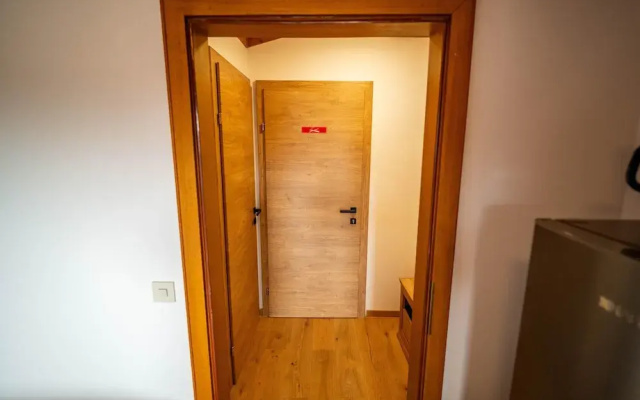 Lovely Apartment in Saalfelden With Balcony