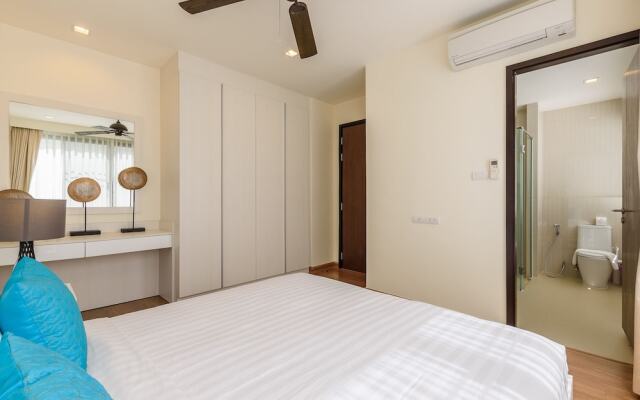 Townhouse With A Walking Distance From Bangtao Beach