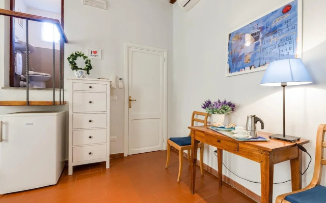 Rome as you feel - Piazza dei Satiri Studio