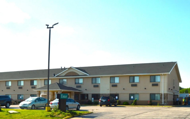 Quality Inn Coralville - Iowa River Landing