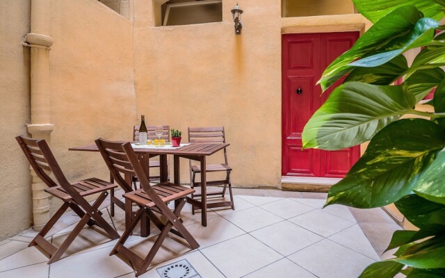 Valletta Republic Street Apartment