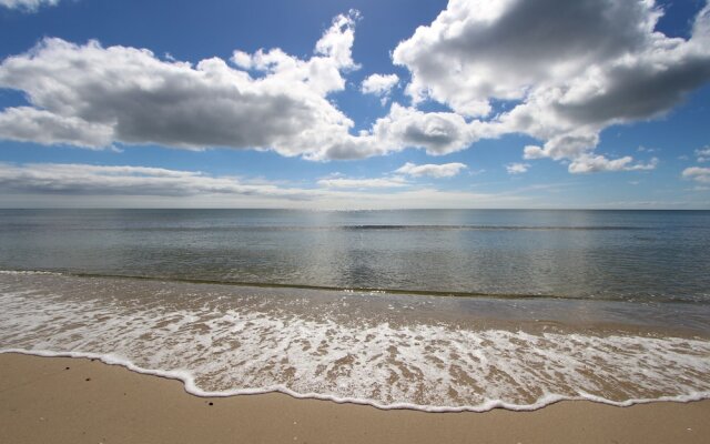 Edgewater Beach Resort, a VRI resort