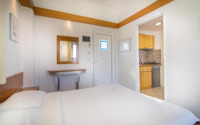 Linaraki Studios & Apartments